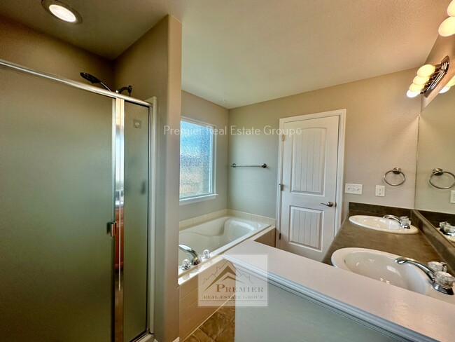 Building Photo - 4873 San Amels Way