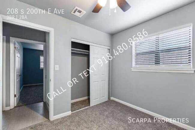 Building Photo - 208 S 200th E Ave