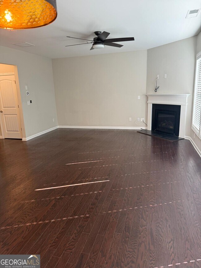 Building Photo - 1219 Fischer Trace