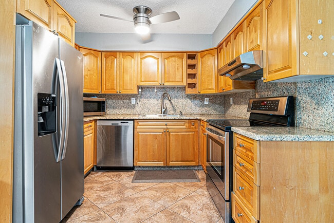 Primary Photo - 2722 Peer Ln