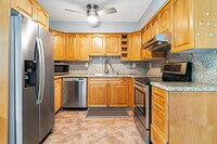 Building Photo - 2722 Peer Ln
