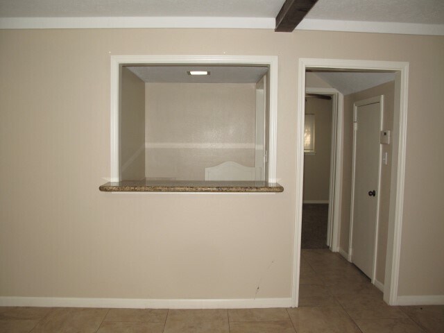 Building Photo - 702 Oder Ln