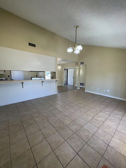 Building Photo - 1413 Lucchesi Ln