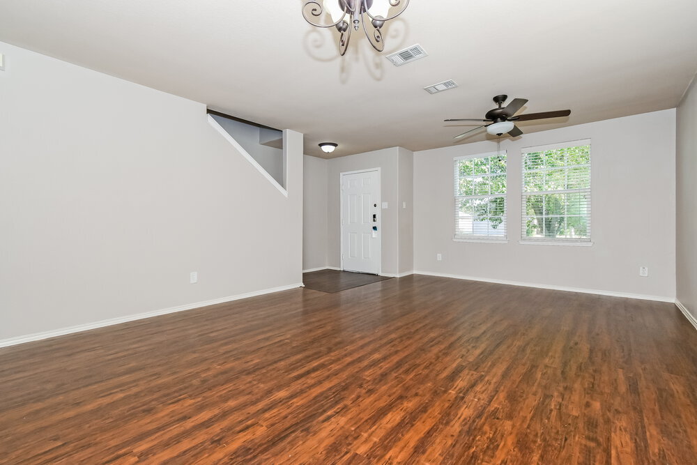 Building Photo - 309 Coneflower Dr