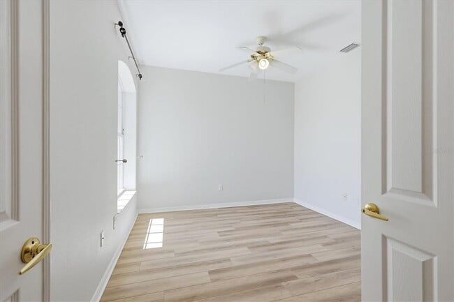 Building Photo - 4456 Streamside Ct