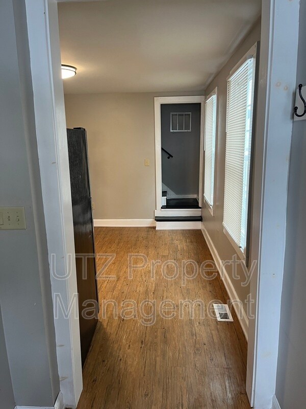 Building Photo - 29 John St