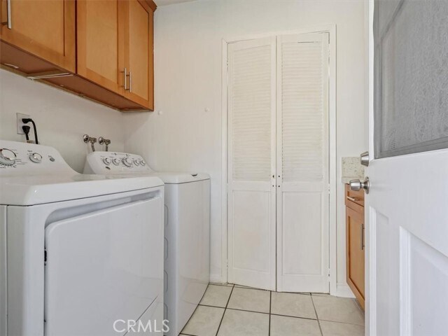 Building Photo - 24033 Welby Way