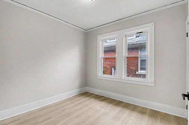 Building Photo - 3027 Tuxedo St