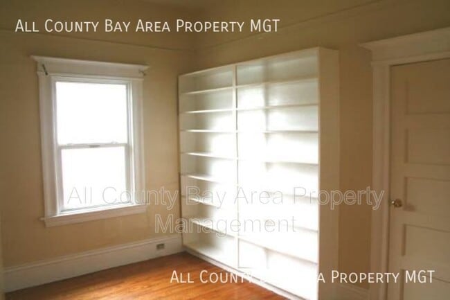 Building Photo - 2011 Crosby Ave