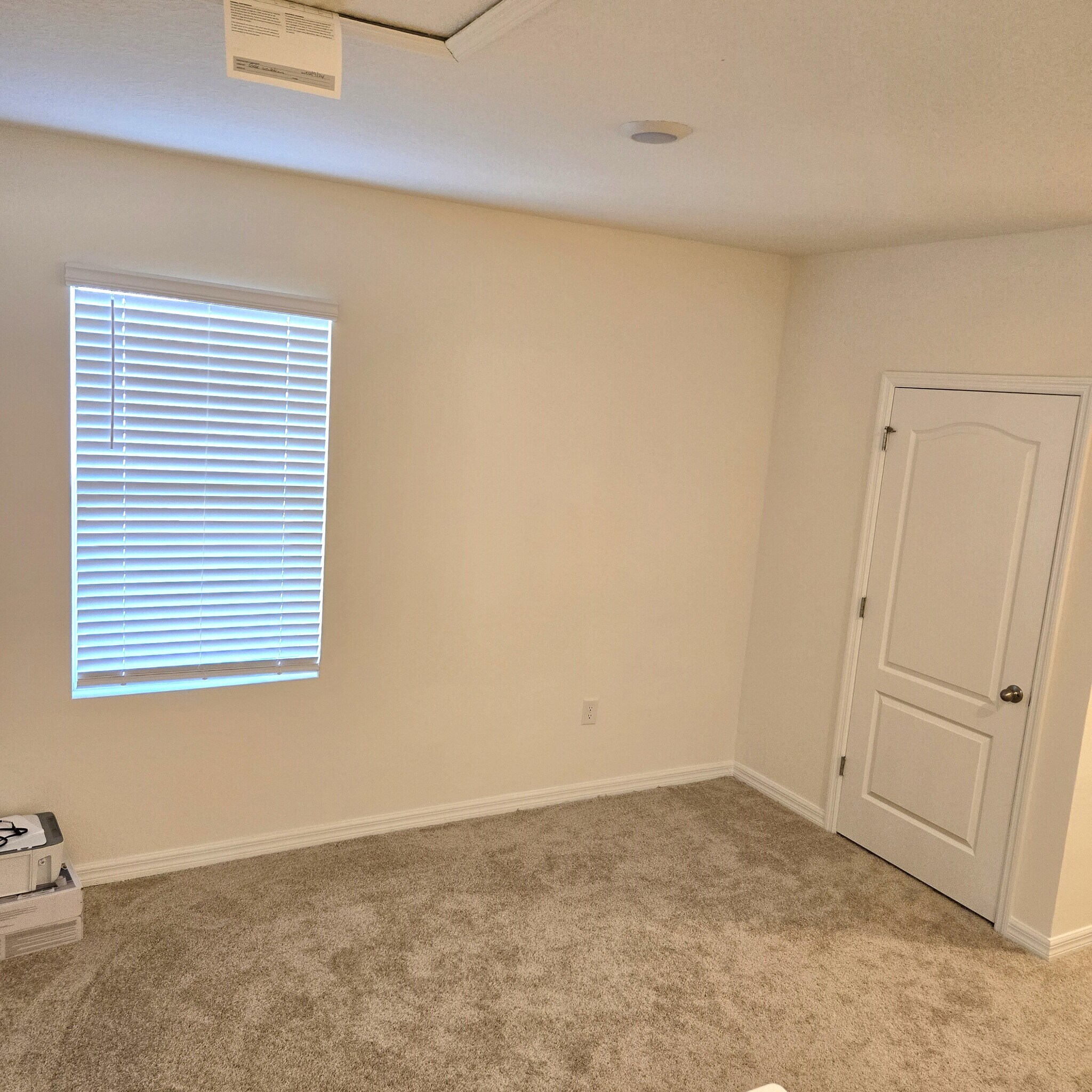 Building Photo - 3632 Sungrove Cir