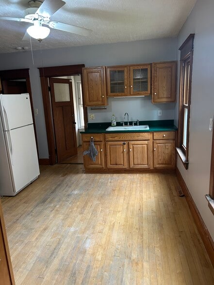 Kitchen and back entrance - 6642 W Stevenson St