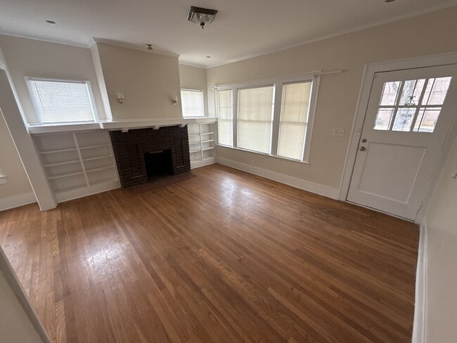 Building Photo - 780 Peeples St SW