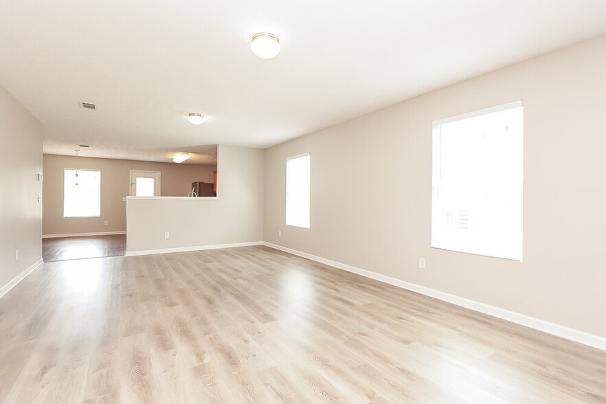 Building Photo - 3618 Blaze Dr