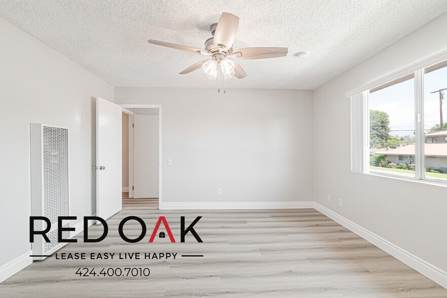 Building Photo - 615 Erie St