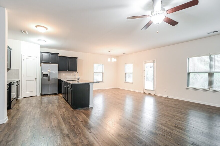 Building Photo - 4310 Drifter Dr