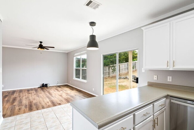 Building Photo - 2735 Encino River