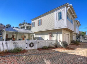 Building Photo - 4 Downtown Founders Ln