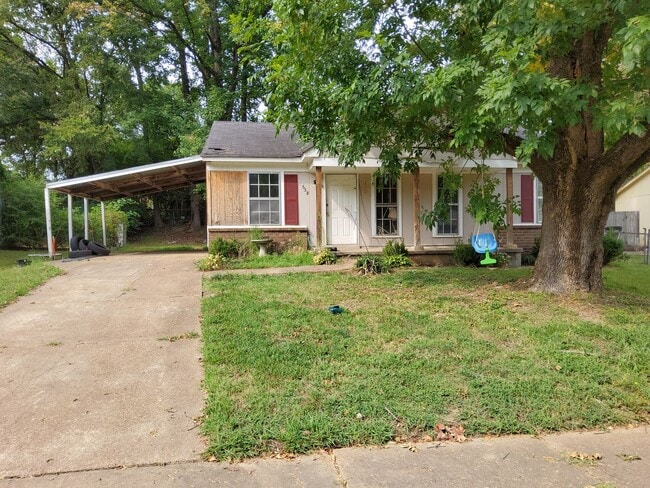 Building Photo - 658 Creekstone Cir