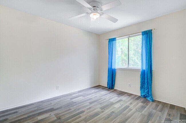 Building Photo - 6002 Woodway Pl