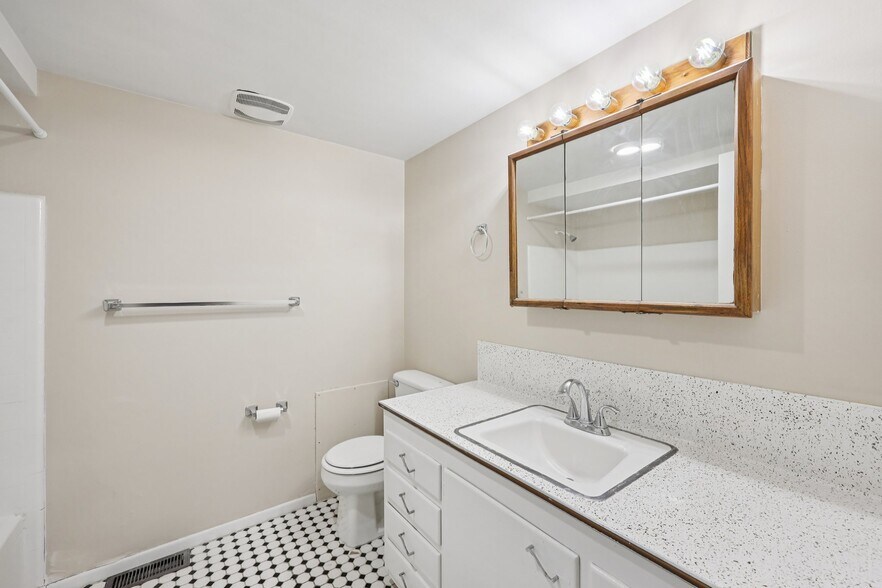 Building Photo - 1850 S Wasatch Dr