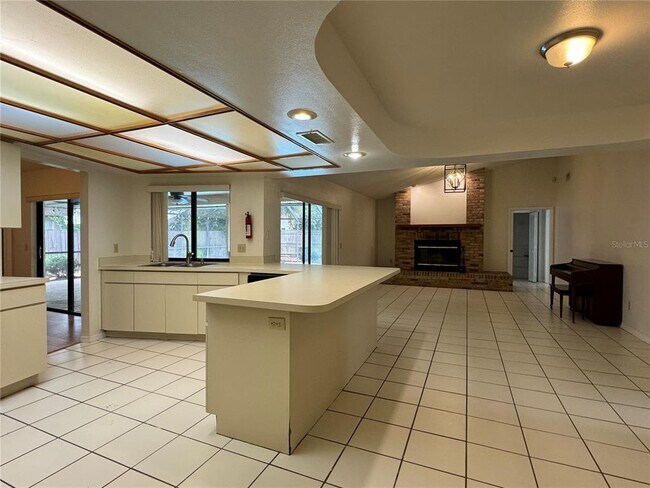 Building Photo - 3005 Starmount Dr