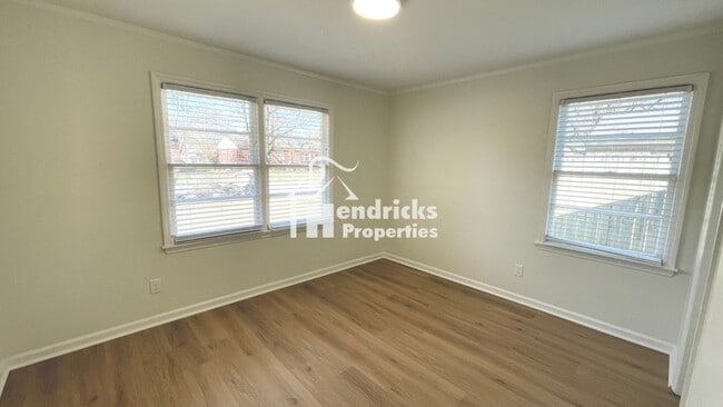 Building Photo - 1500 Ivy Rd