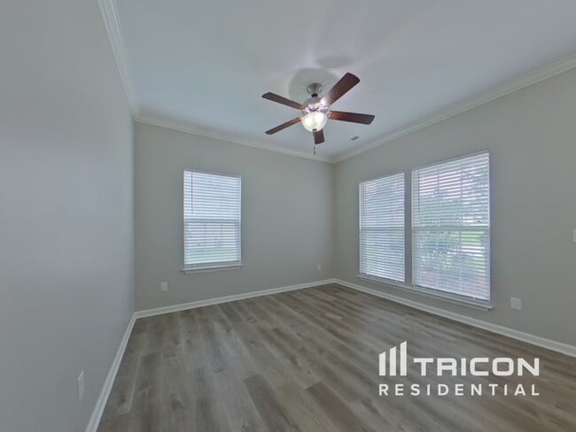 Building Photo - 20 Cane Hill Dr