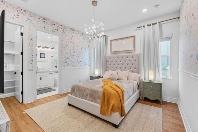 Building Photo - 19886 Meadowside Ln