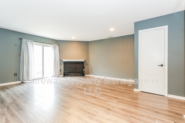 Building Photo - 94 Teal Ct