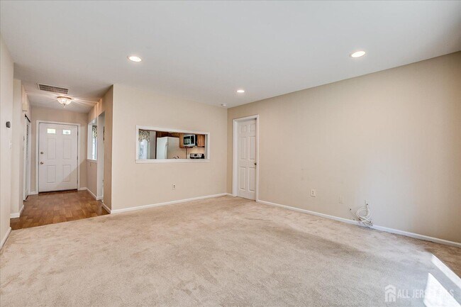 Building Photo - 1801 Timber Oaks Rd