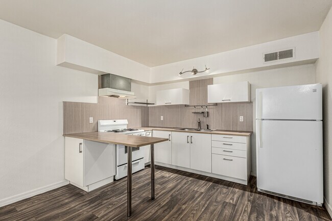 Building Photo - Forte