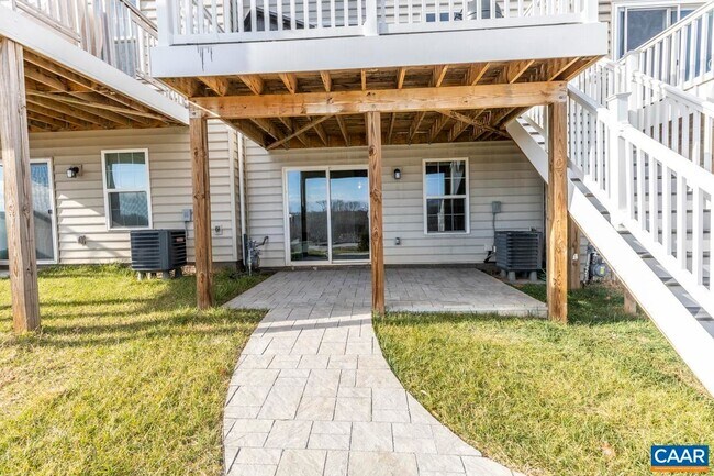 Building Photo - 2033 Elm Tree Ct
