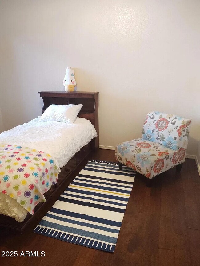 Building Photo - 741 SOHO Pl