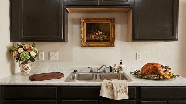 Building Photo - 1020 N Main St