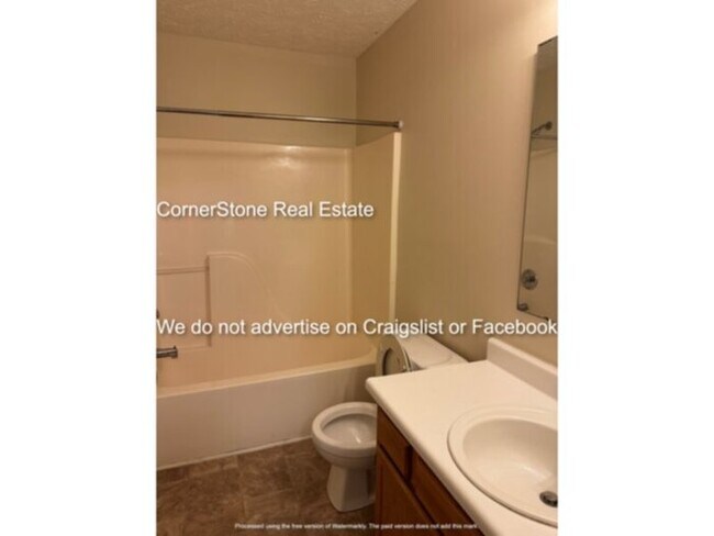 Building Photo - 422 Murray Fork Dr