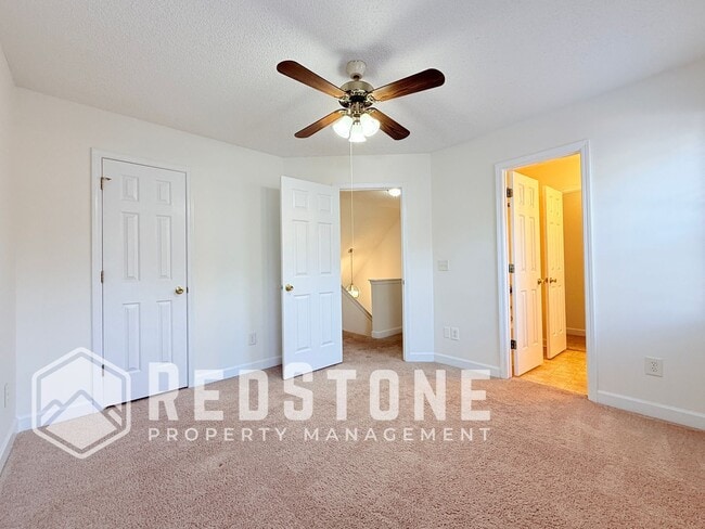 Building Photo - 131 Hoskins Cir