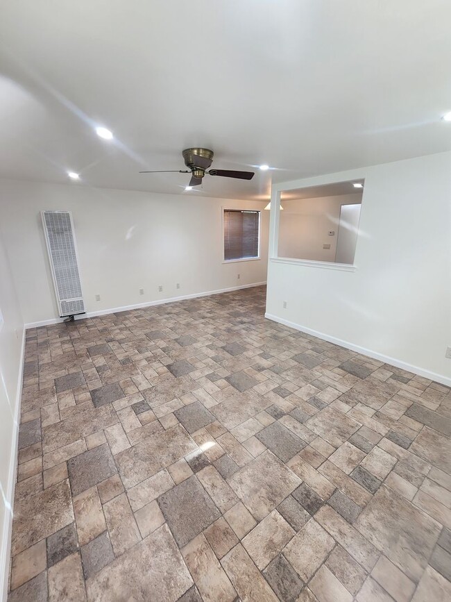 Building Photo - Cute Single Level Home in Grover Beach