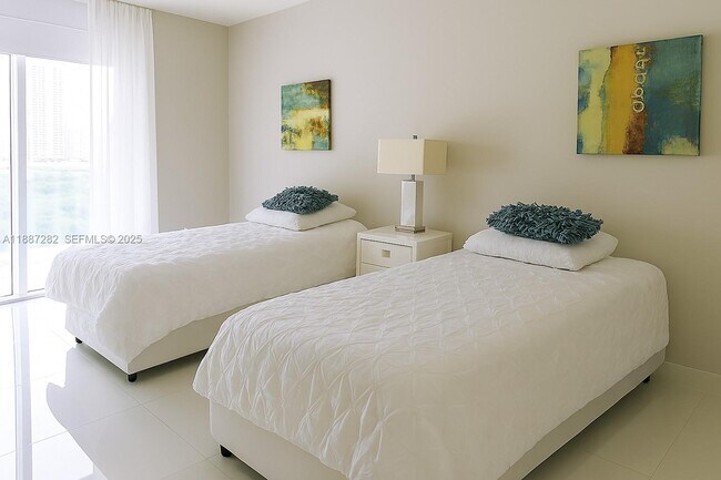 Building Photo - 250 Sunny Isles Blvd