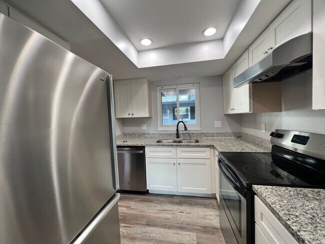 Building Photo - 4042 Audubon Dr