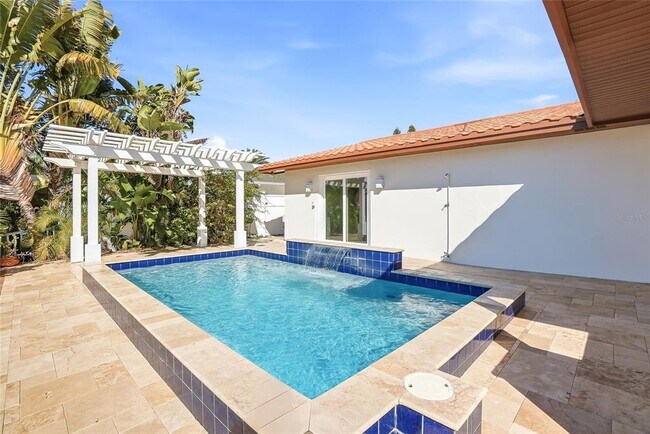 Building Photo - 3918 Americana Dr