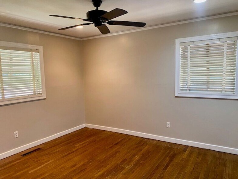 Building Photo - 1510 Wilhurst St