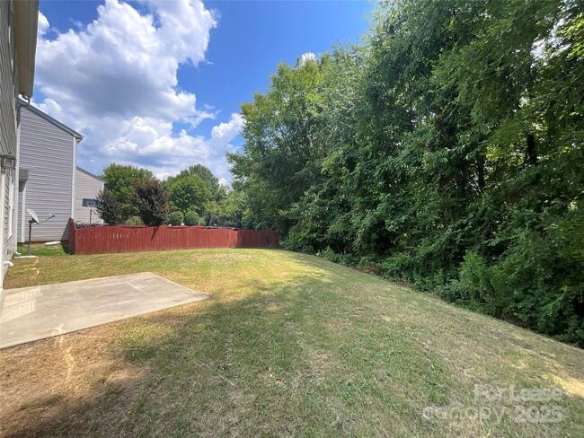 Building Photo - 2111 Arbor Vista Dr