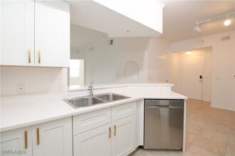 Building Photo - 13010 Positano Cir