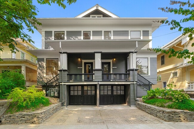 Building Photo - NENO1 - 1549-1601 SE 32nd Place