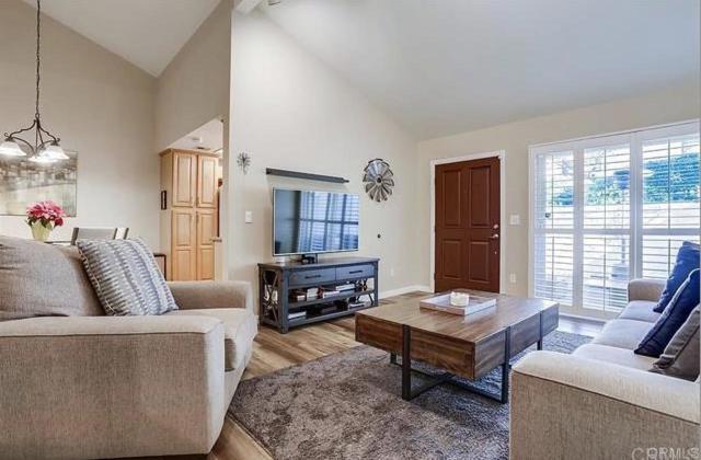 Building Photo - 7412 Caminito Carlotta