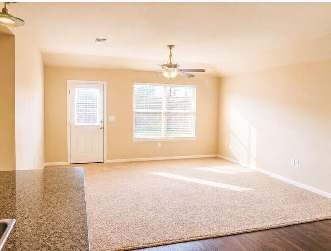 Building Photo - 11640 Cambrian Rd