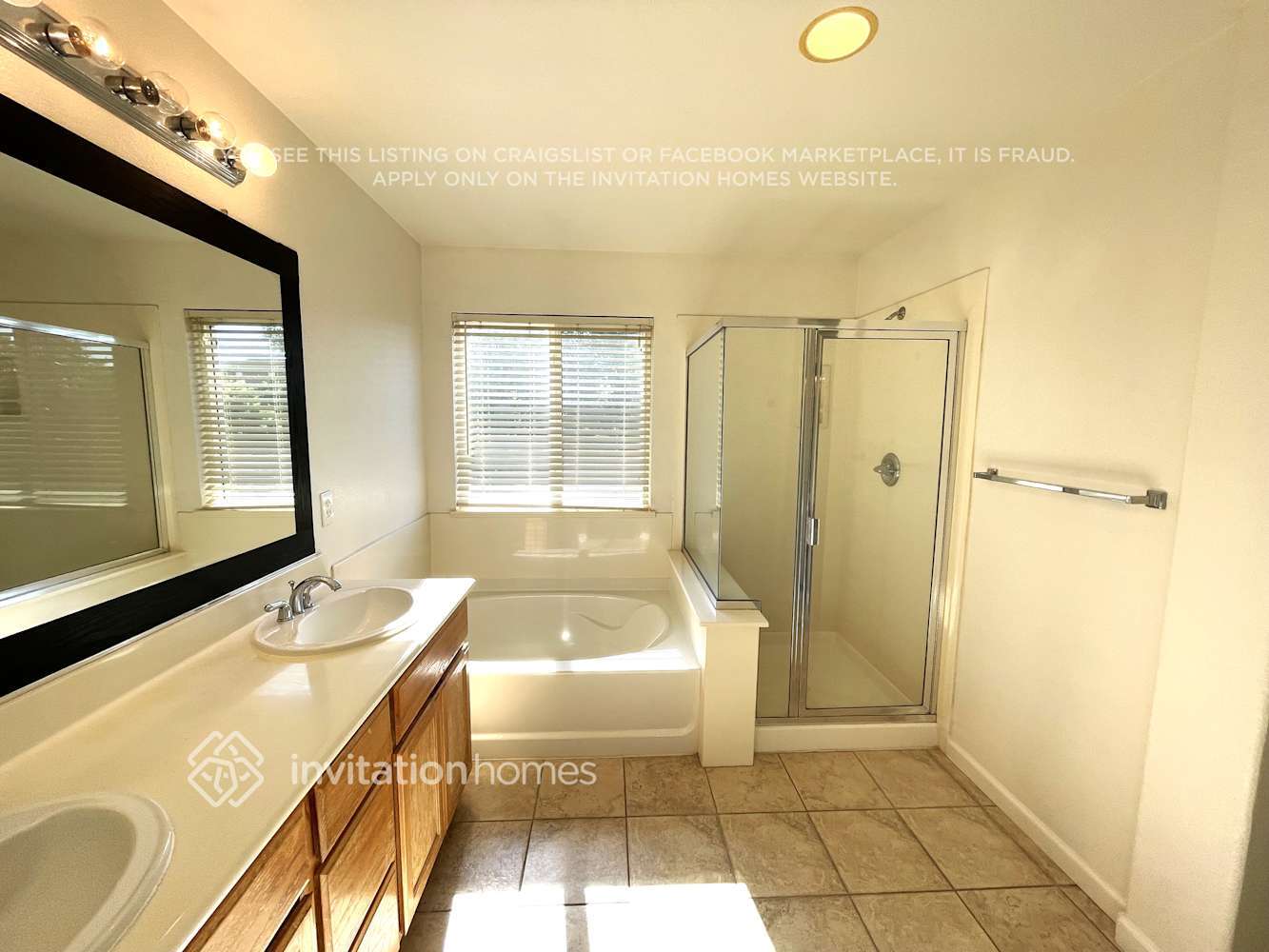 Building Photo - 5134 Rowe Dr
