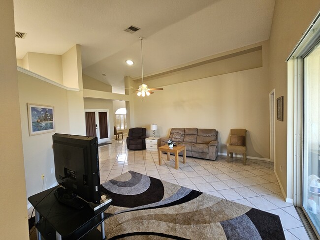 Building Photo - 17817 SE 115th Ct