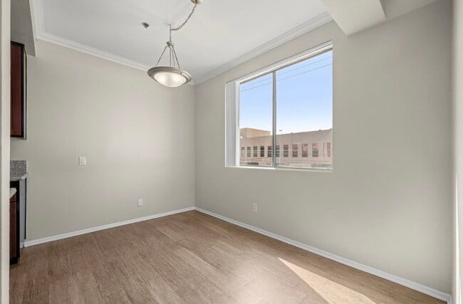 Building Photo - 12005 Albers St