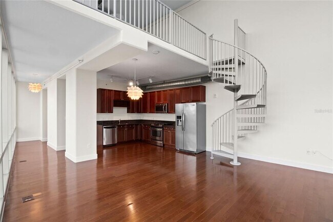 Building Photo - 150 E Robinson St